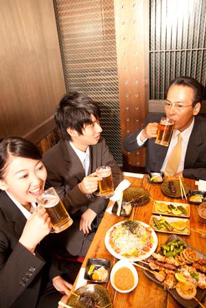 暴力行為や上下関係のないホストクラブ